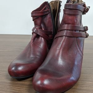 Miz Mooz / Strap Side Zip Eggplant Ankle Bootie 9